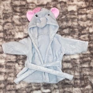 Infant robe. 0-9 months.